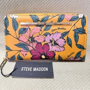 Steve Madden Floral Wallet-New